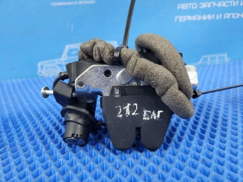Замок багажника Mercedes-Benz C-class W204 М274910