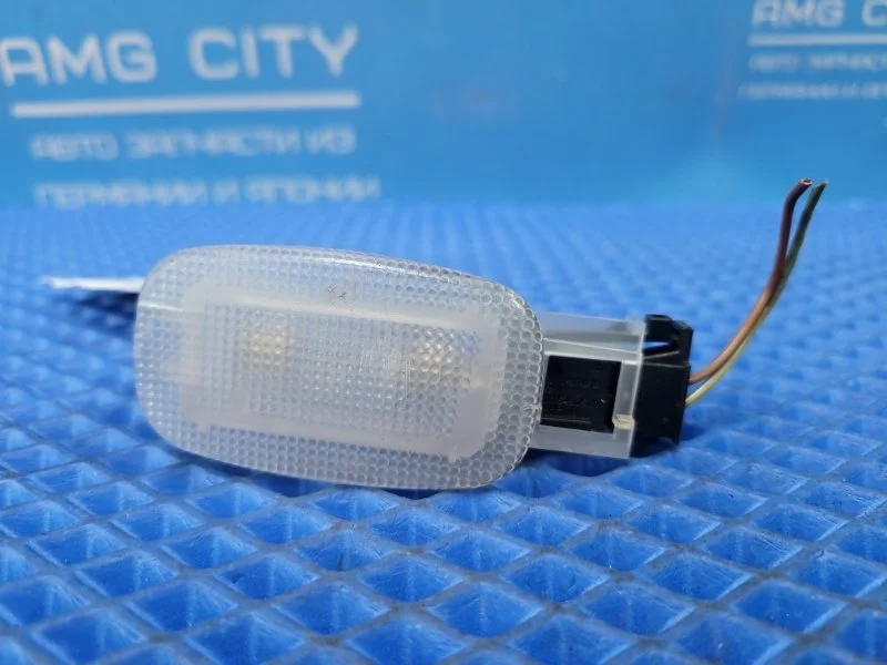 Плафон подсветки салона Mercedes-Benz E-class W211