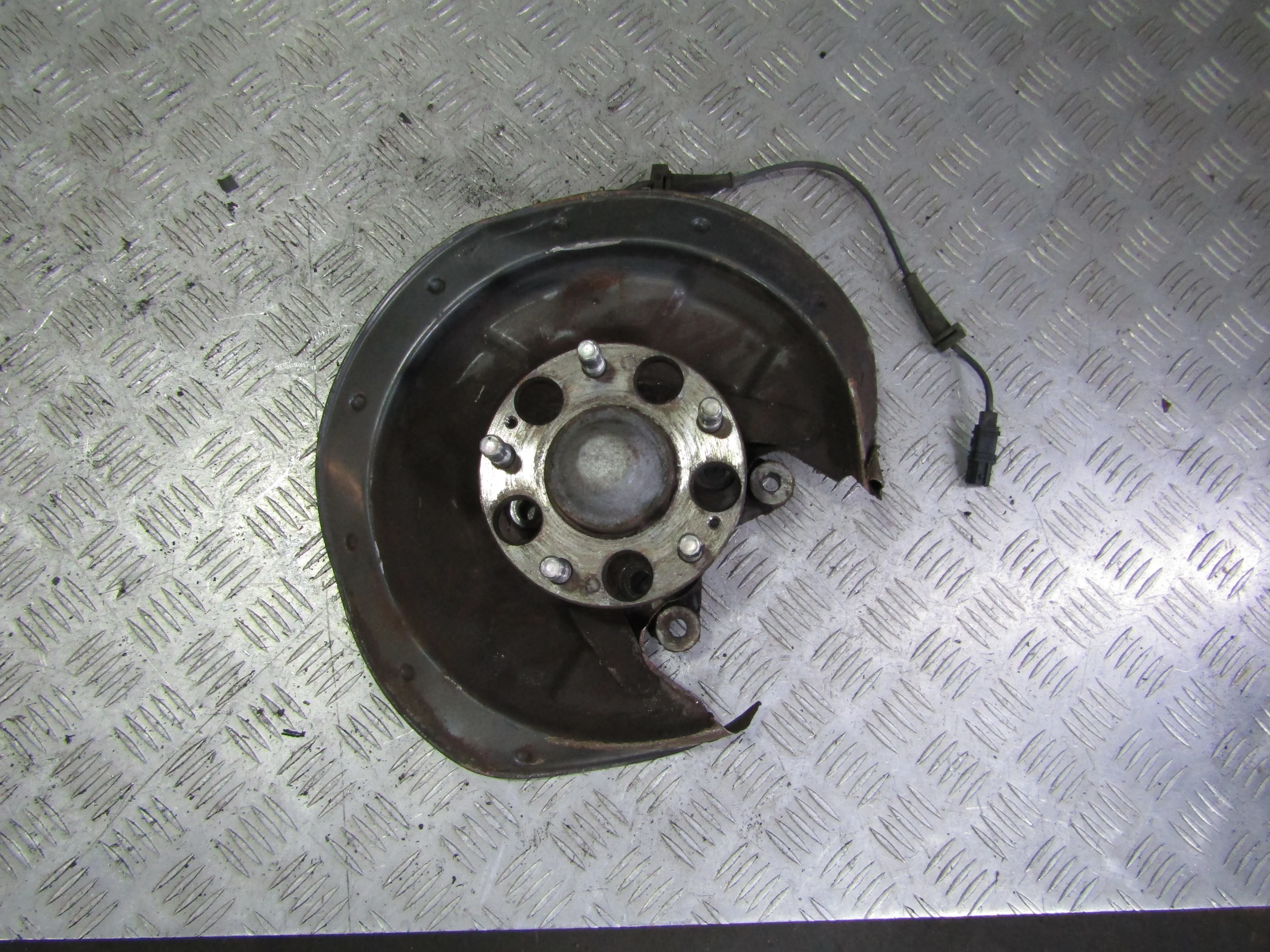 Кулак поворотный задний левый HONDA Civic VIII (2