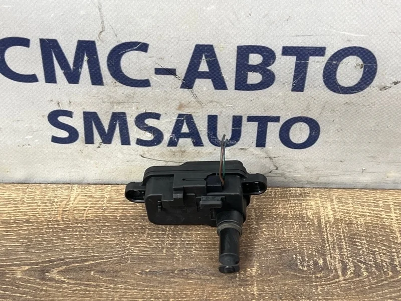 Замок лючка бензобака Audi A7 2011 4L0862153C C7 3.0 CGW