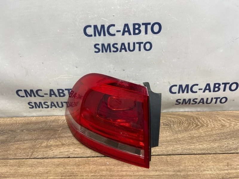 Фонарь на крыло Volkswagen Touareg 2012 7P6945095D NF CGR, левый