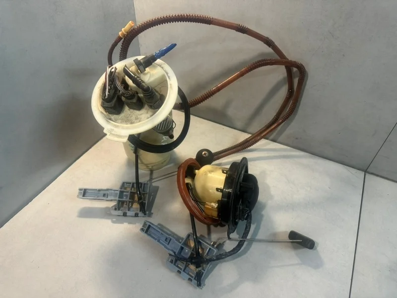 Насос топливный электрический Volkswagen Touareg 2012