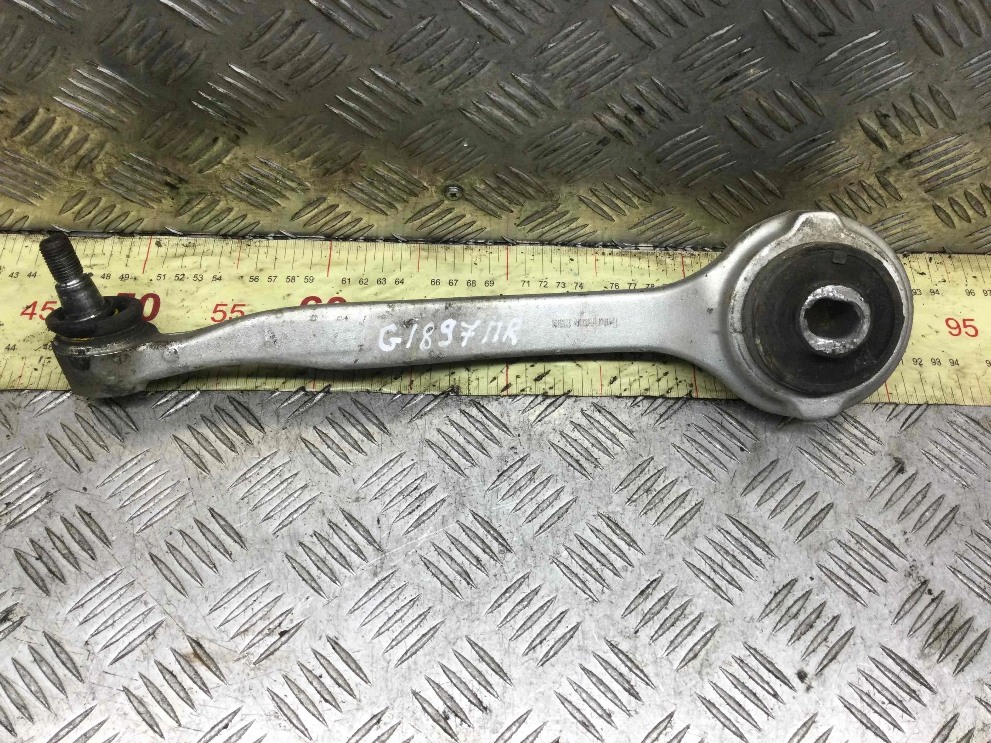 Рычаг передний правый Mercedes C-klasse W203/S203/CL203 (2000-2004) бензин 2.0 i Механика Купе