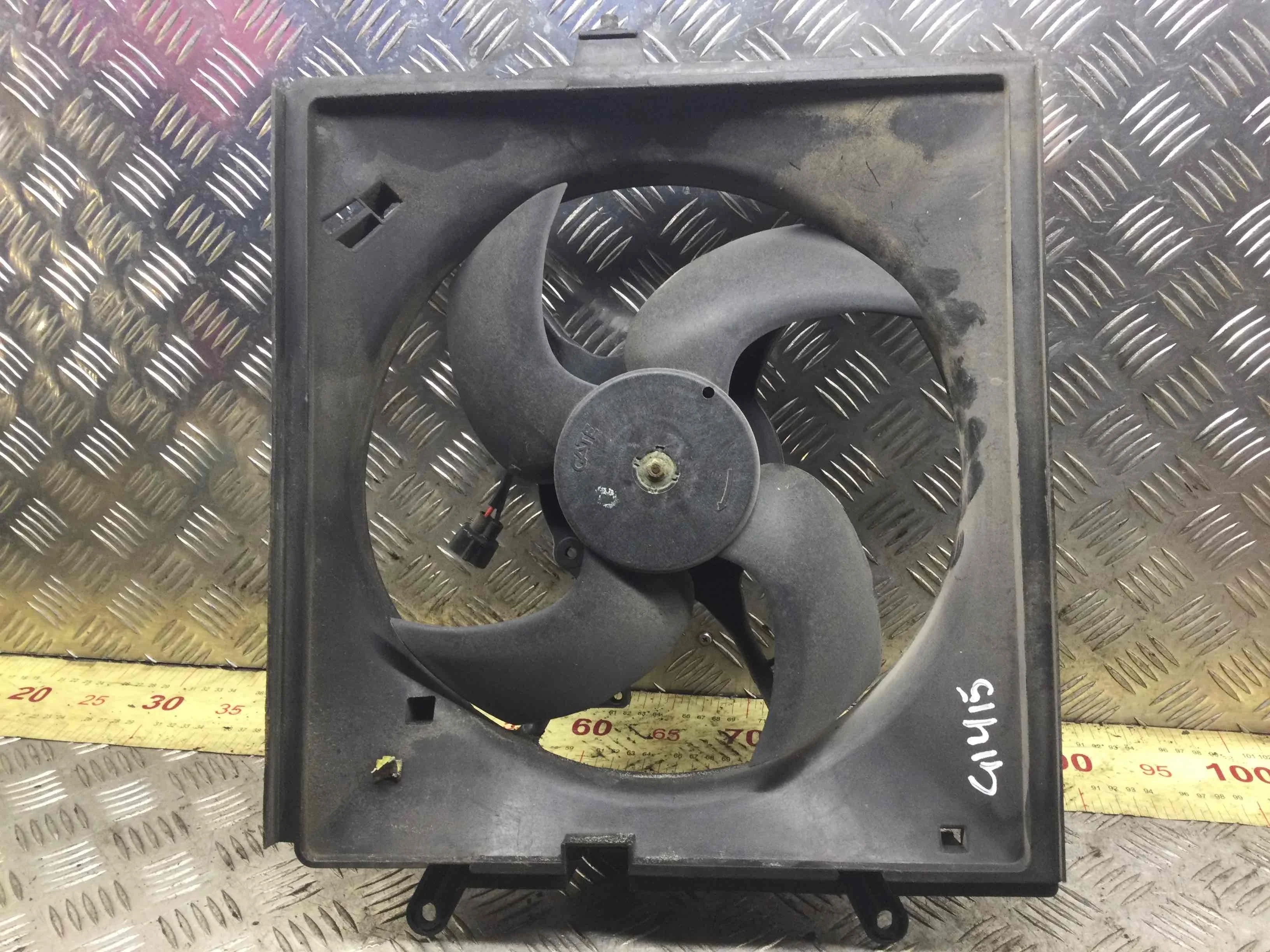 Вентилятор радиатора Mitsubishi Space Star 1 поколение (1998-2002) бензин 1.8 i Механика Минивэн