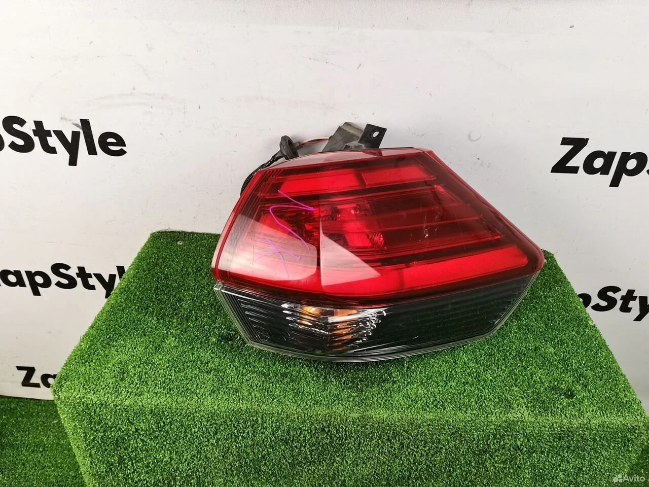 Фонарь правый nissan x-trail t32 рестайлинг