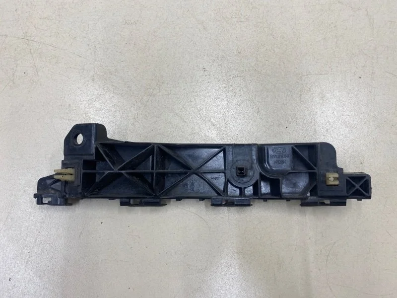 Кронштейн бампера передний левый Hyundai ix35 LM