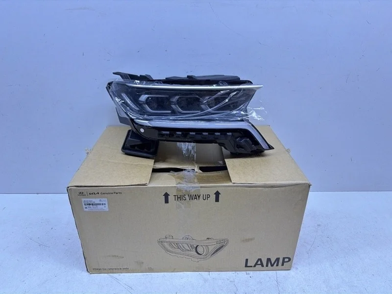 Фара Kia Sorento 2020-2024