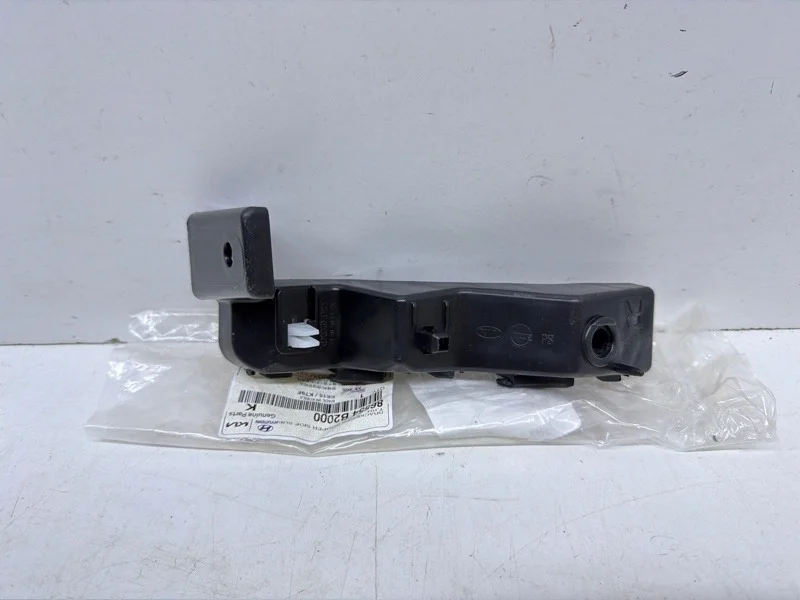 Кронштейн бампера Kia Soul 2014-