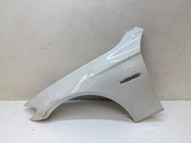 Крыло BMW 5er 2019-2017 F10