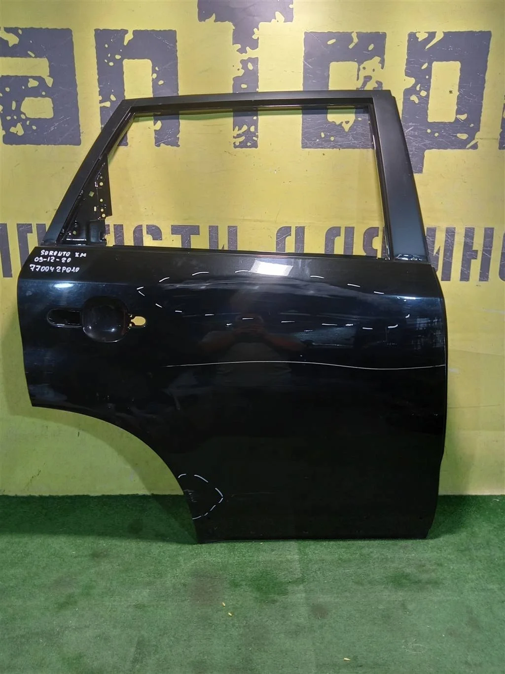 Дверь задняя правая  Kia Sorento 2 XM 2009 770042P010 19995
