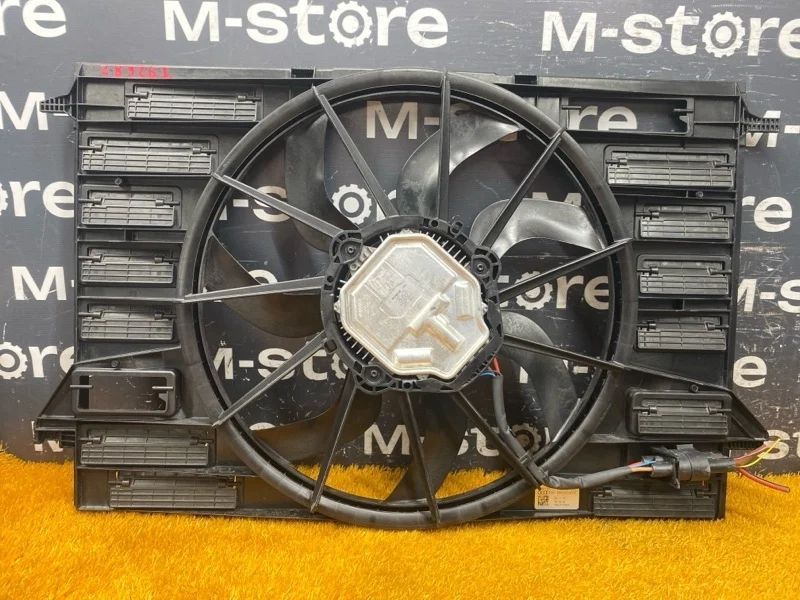 Вентилятор радиатора Audi A4 2015 8W0121003B B9/8W CVK