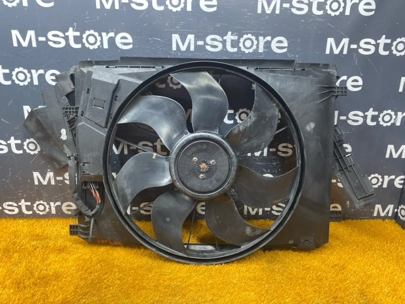 Вентилятор радиатора Mercedes-Benz Glk-Class 2011 A2049064702 X204 272.948