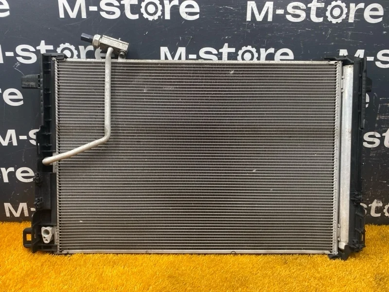 Радиатор кондиционера Mercedes-Benz C-Class 2012 A2045000254 W204 271.860