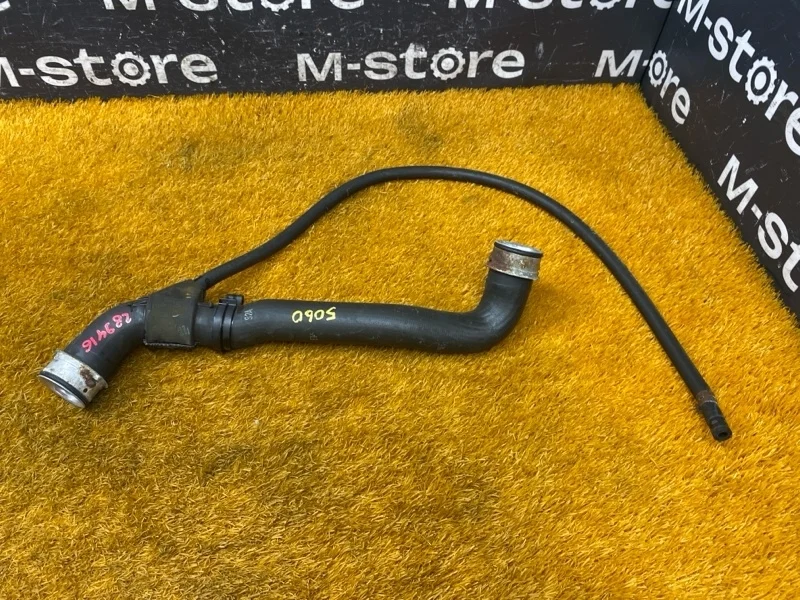 Патрубок радиатора верхний Mercedes-Benz Glk-Class 2011 A2045010382 X204 272.948