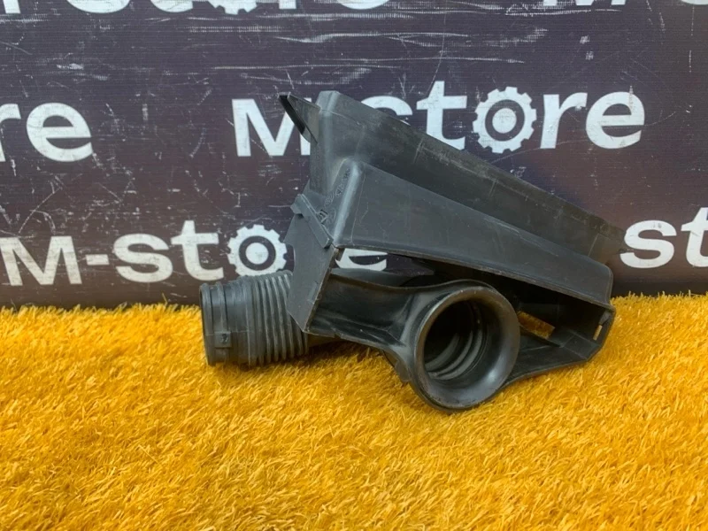 Патрубок воздушного фильтра Volkswagen Passat 2011 1K0129618BF B7 CAXA