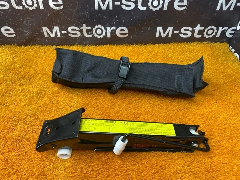 Домкрат Audi A6 2011 4G0011031F C7/4G CHVA