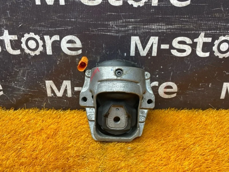 Подушка двигателя Audi Q5 2012 8R0199381C 8R CNCD, левая