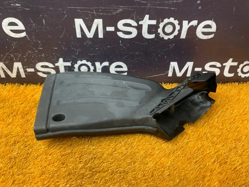 Воздухозаборник Audi A4 2008 8E0129618H B7/8E ALT