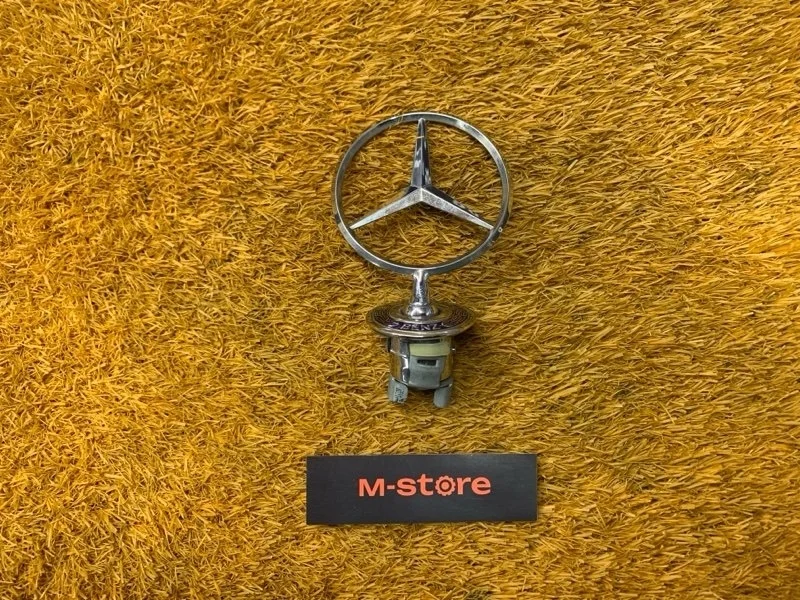 Эмблема на капот Mercedes-Benz E-Class 2005 A2028800186 W211 272.964