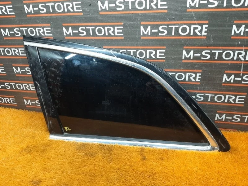 Стекло собачника Audi Q7 2009 4L0845299R 4LB BHK, левое