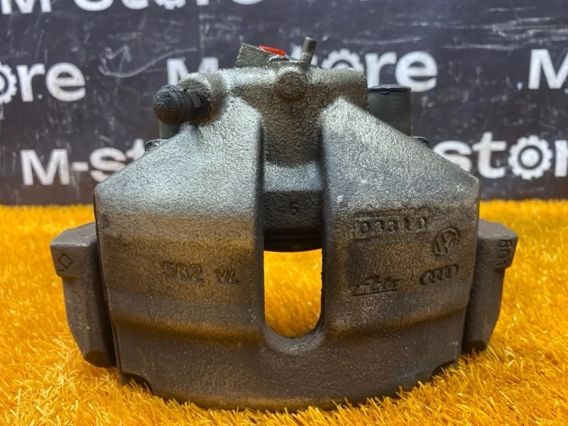 Суппорт Audi A3 2010 1K0615124E 8P CAXC, передний правый