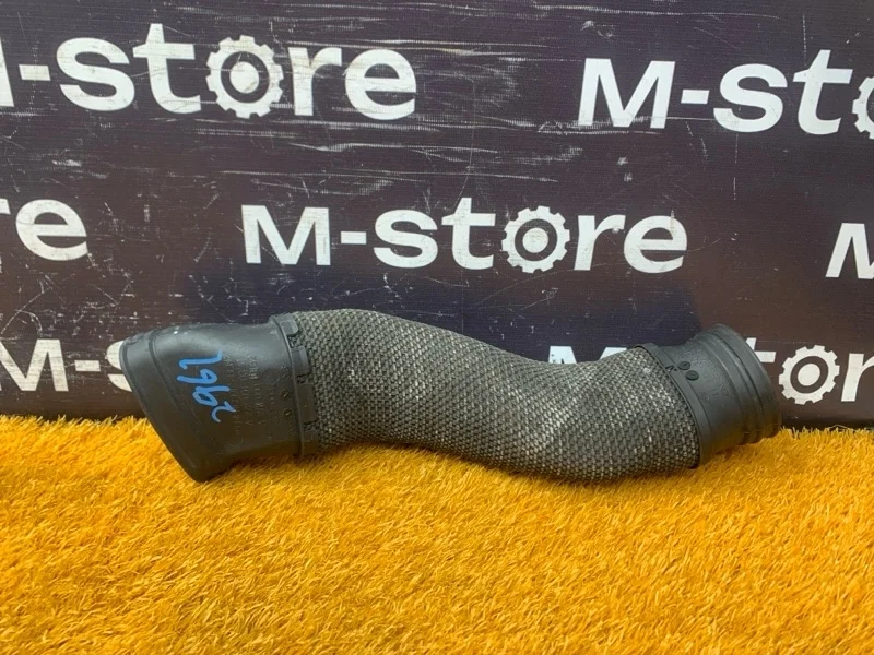 Патрубок воздушного фильтра Mercedes-Benz Cls-Class 2005 A2720940311 W219 272.964, левый