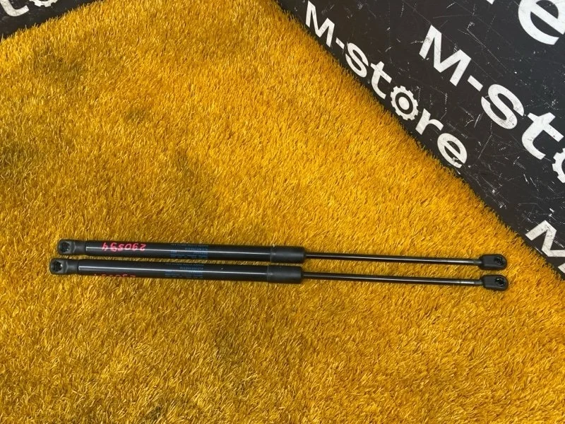 Амортизатор капота Audi Q7 2010 4L0823359 4L CJTC