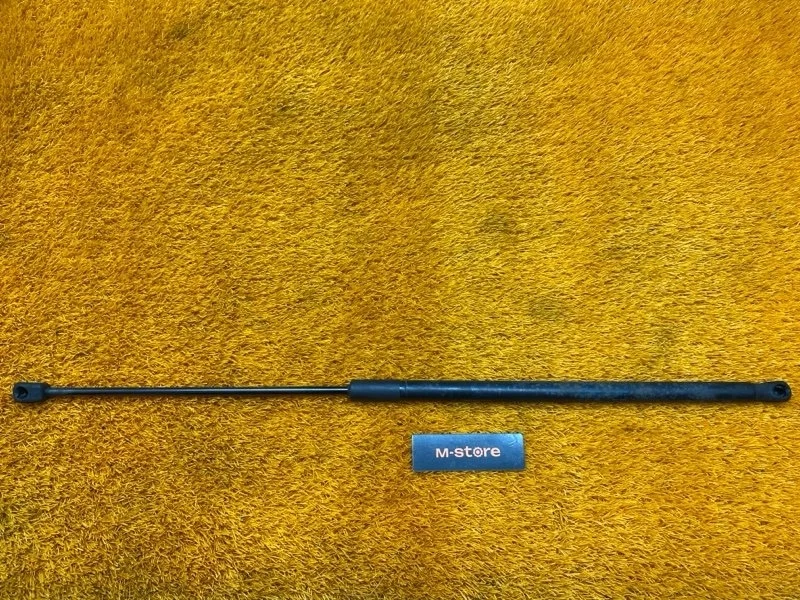 Амортизатор капота Volkswagen Touareg 2011 7P6823359 7P CGRA