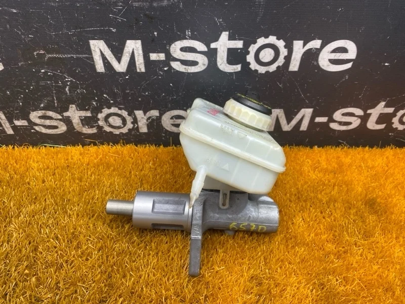 Главный тормозной цилиндр Audi Q5 2013 8K0611301A 8R CNCD