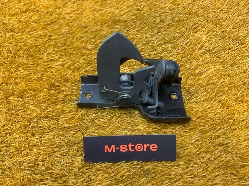 Замок капота Mercedes-Benz E-Class 2005 A2118800264 W211 272.964