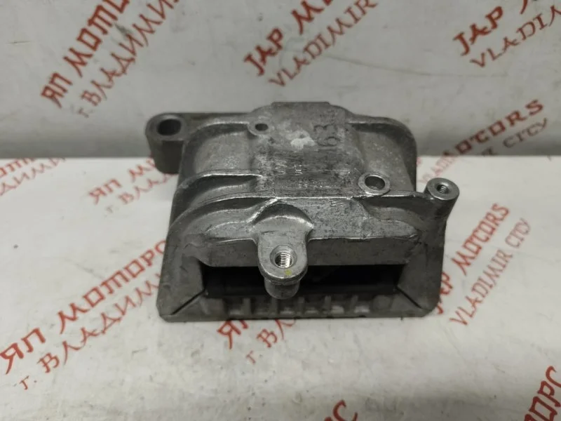 Подушка двигателя Volkswagen Passat ALLTRACK CCZ