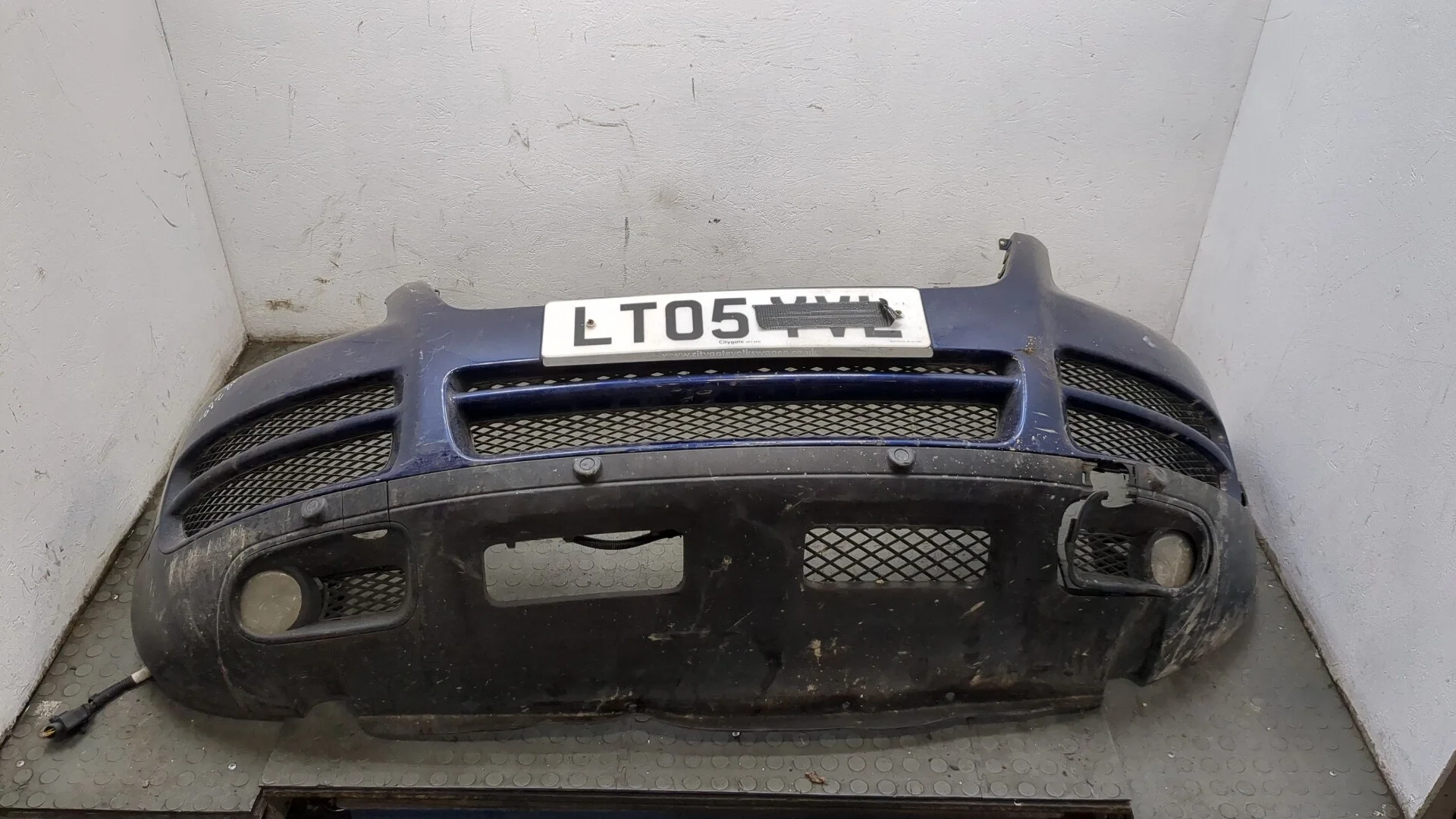 Бампер Volkswagen Touareg 2002-2007 КПП автомат 4х4 (АКПП) BAC Дизель 2.5 л TDI