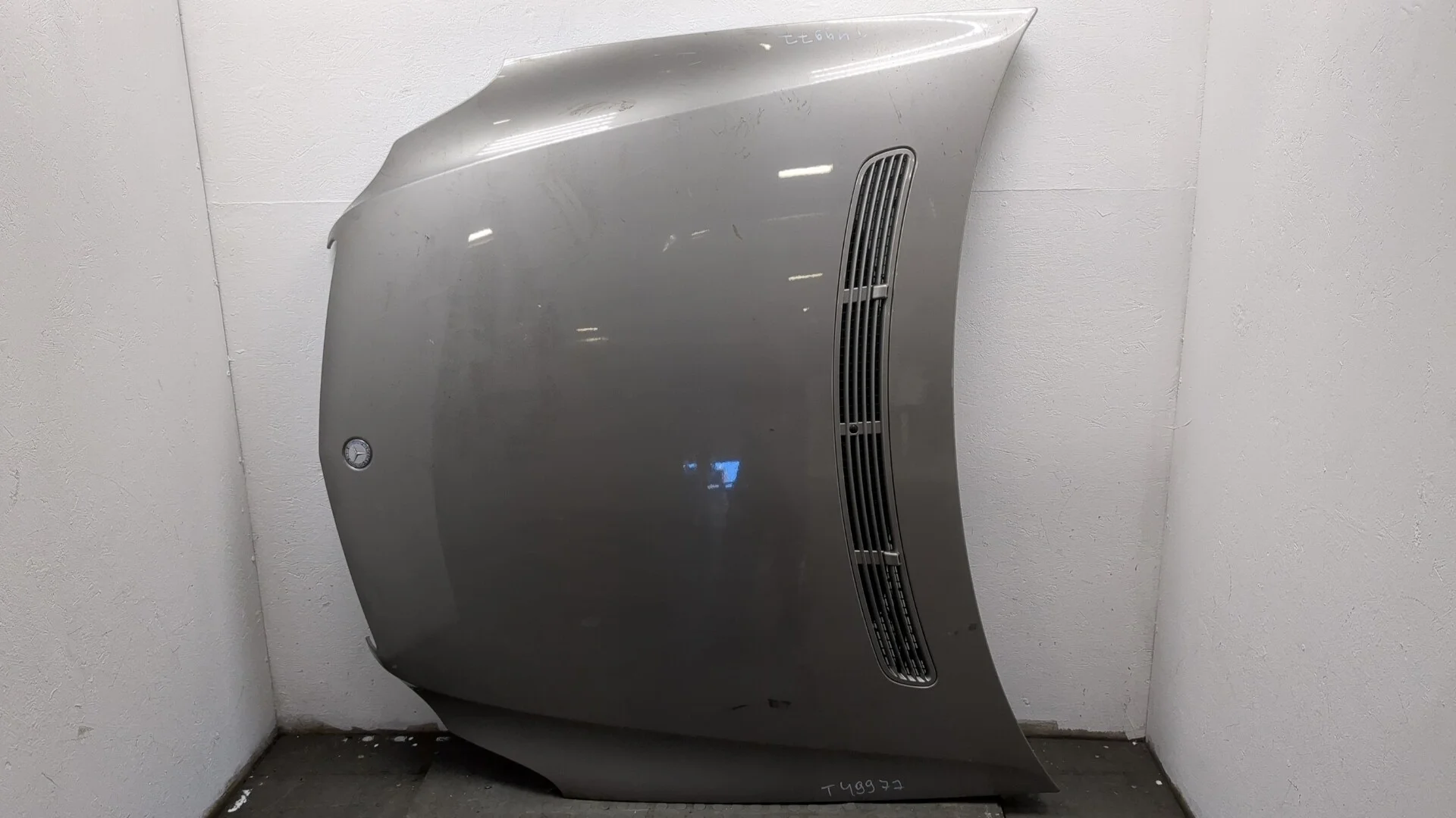 Капот Mercedes-Benz CLS C219 2004-2010 КПП автомат (АКПП) OM 642.920 Дизель 3 л CDI