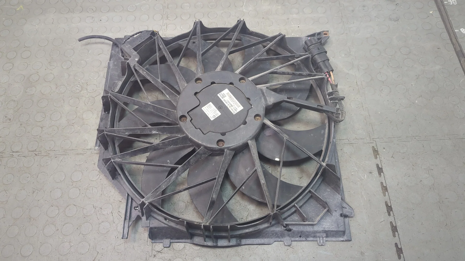 Вентилятор радиатора BMW X3 E83 2003-2010 КПП автомат 4х4 (АКПП) 306S3 Бензин 3 л Инжектор