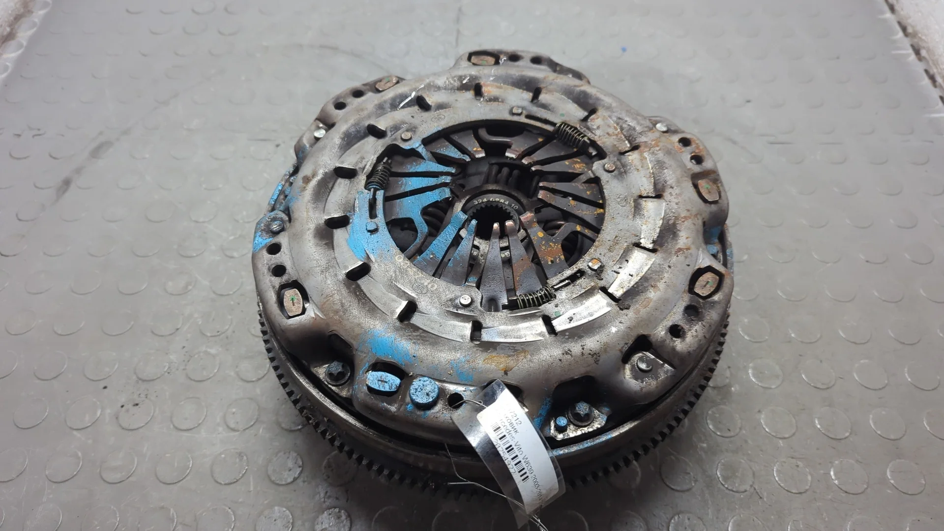 Маховик Mercedes-Benz Vito W639 2003-2014 КПП 6-ст.мех.(МКПП) OM 646.982 Дизель 2.2 л CDI