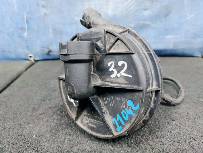 Насос воздушный Audi Q5 2012 079959231A 8R 3.2 CALB