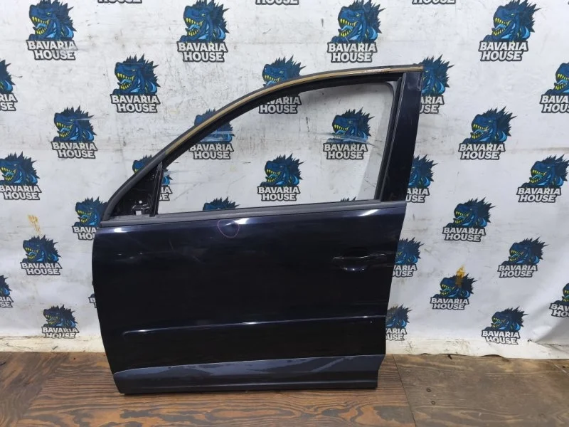 Дверь передняя левая volkswagen Tiguan 2008 5N0831055B 5N1 CAW