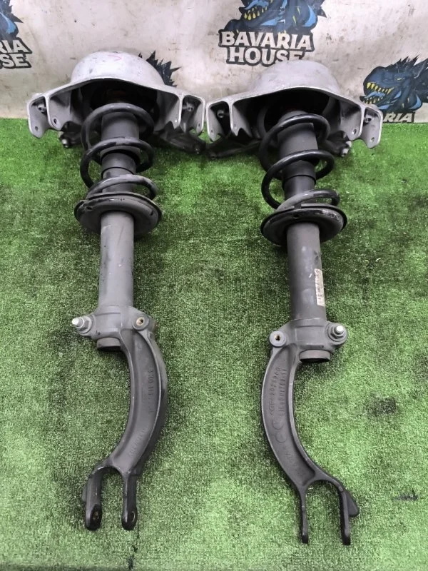 Амортизаторы комплект Audi A4 2014 8K0413031CK B8 CDN, передние