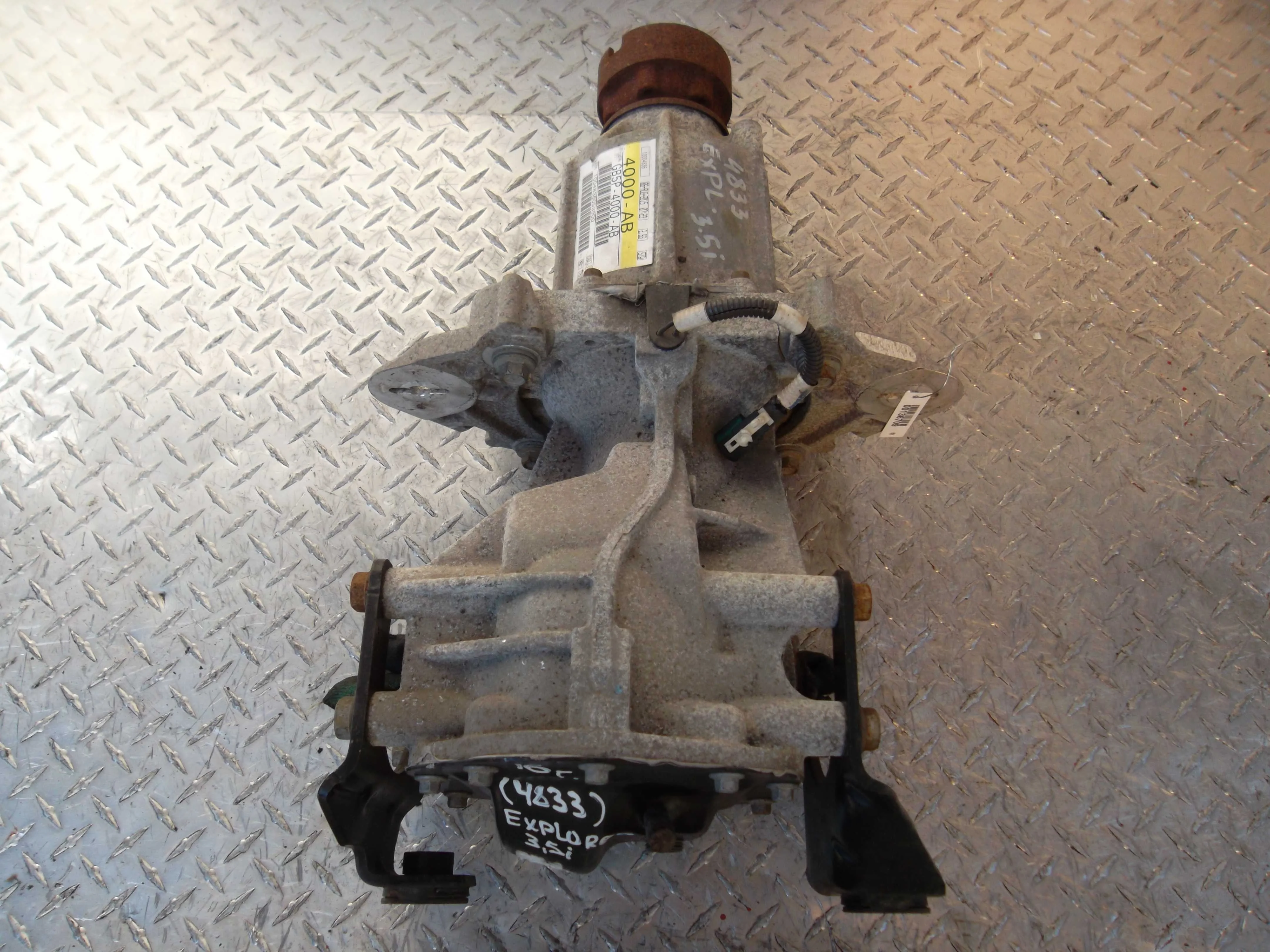 Редуктор задний Ford Explorer V рестайлинг 2015 - 2019 бензин 3.5 Автомат