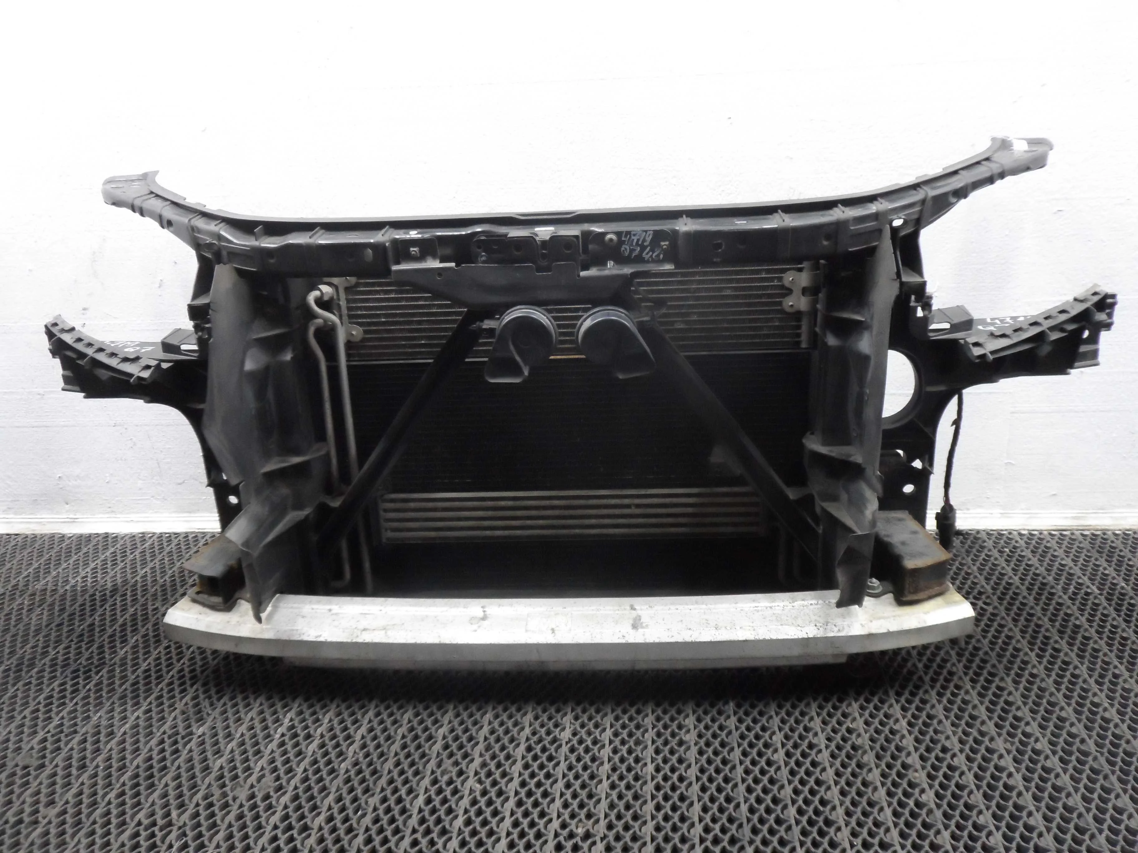 Кассета радиаторов Audi Q7 (4LB) 2005 - 2009 бензин 4.2 Автомат