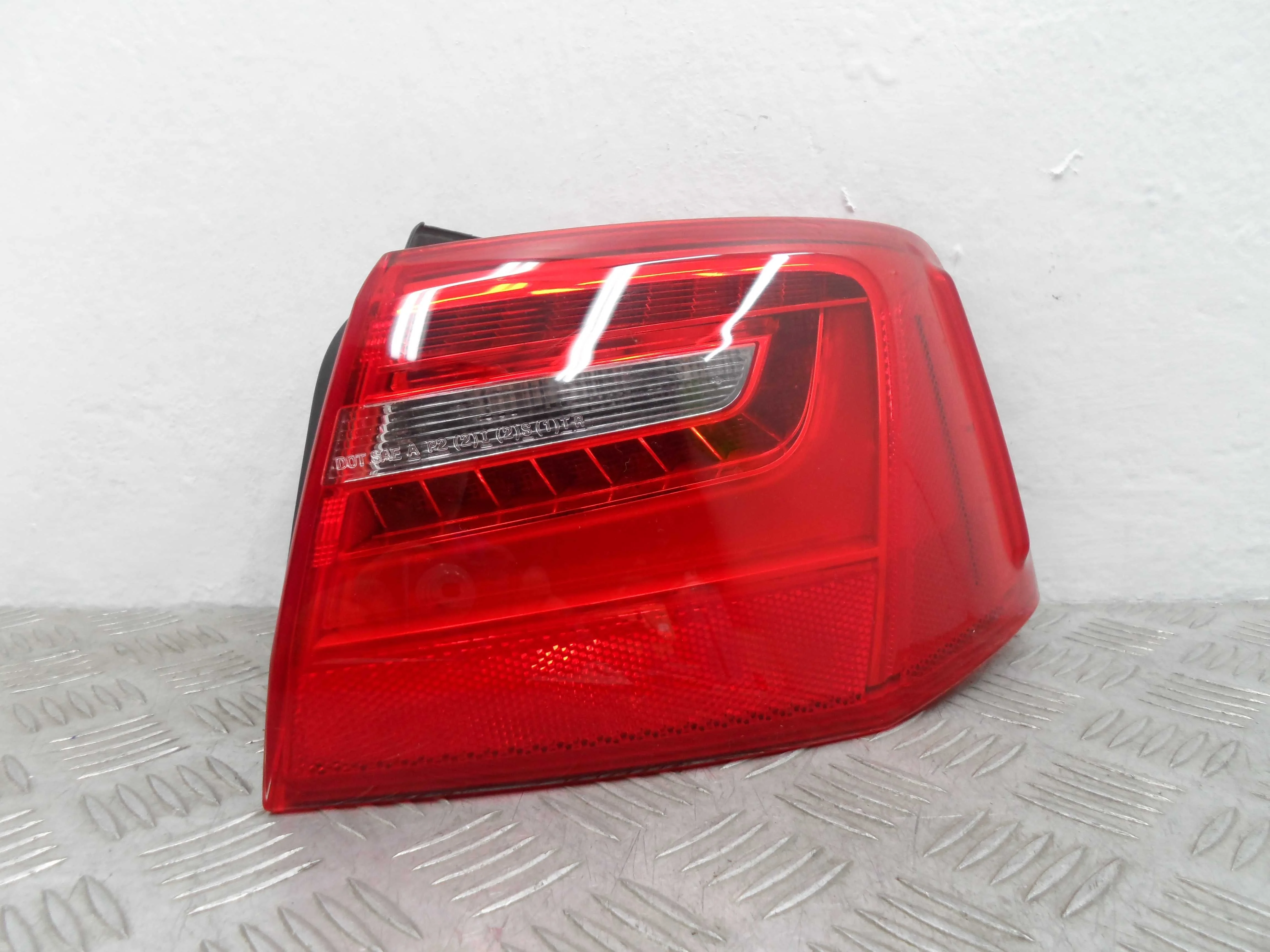 Фонарь крыла правый Audi A6 C7 (4G2) 2011 - 2014 бензин 3.0 Автомат