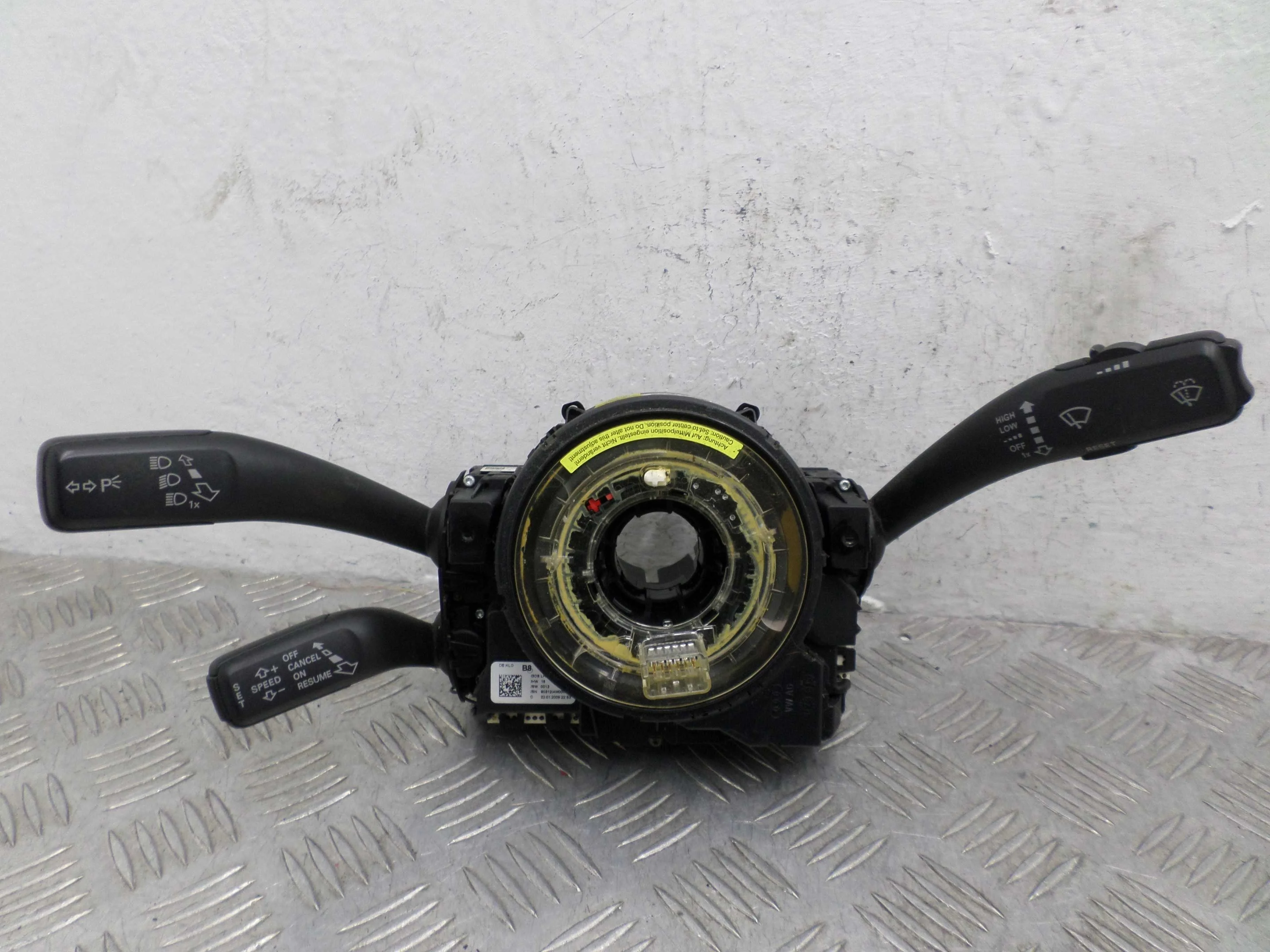 Переключатель подрулевой (стрекоза) Audi A5 (8T) 2007 - 2011 бензин 3.2 Автомат