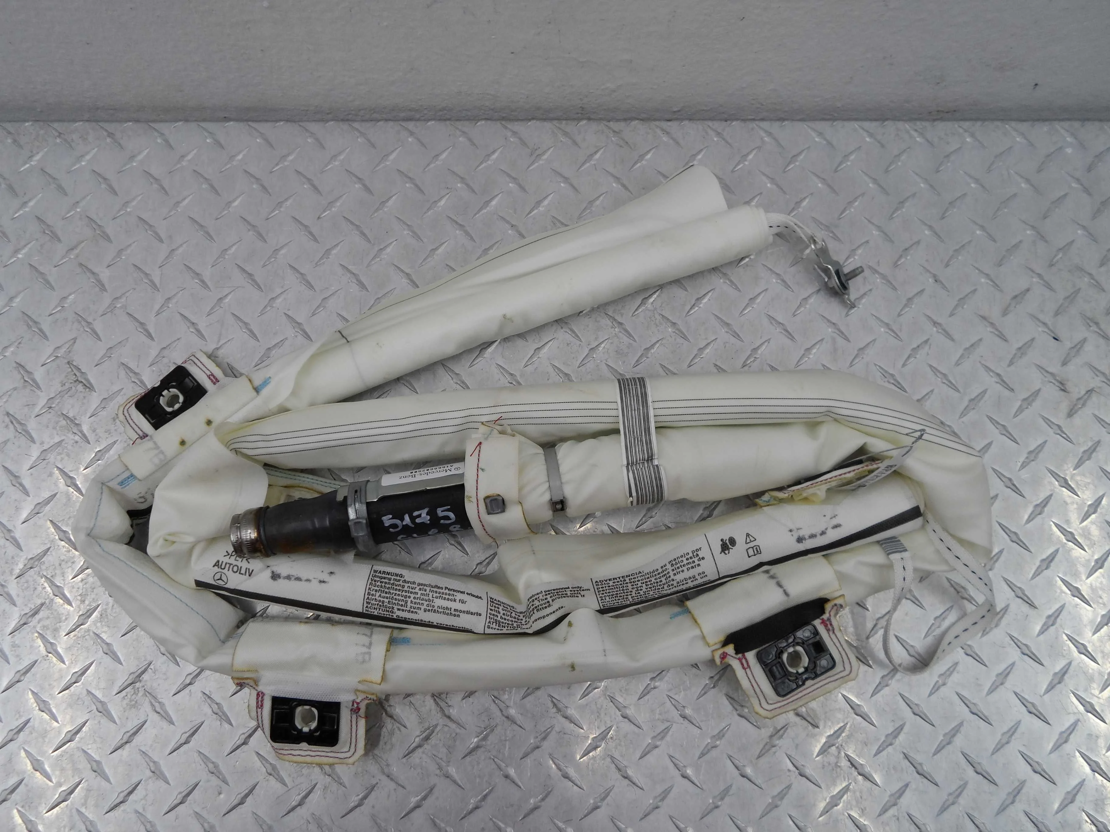 Подушка безопасности потолочная правая Mercedes GLE (W166) 2015 - 2019 бензин 3.5 Автомат