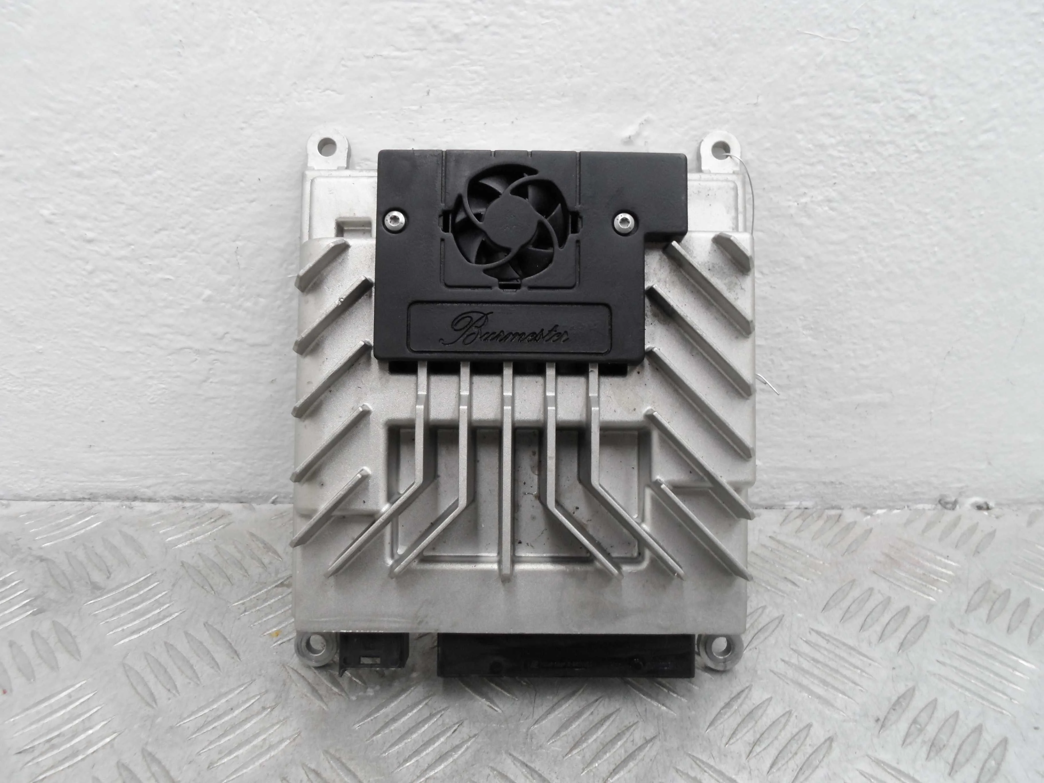 Блок усилителя музыки Mercedes GLC (X253) 2015 - 2019 бензин 2.0 Автомат