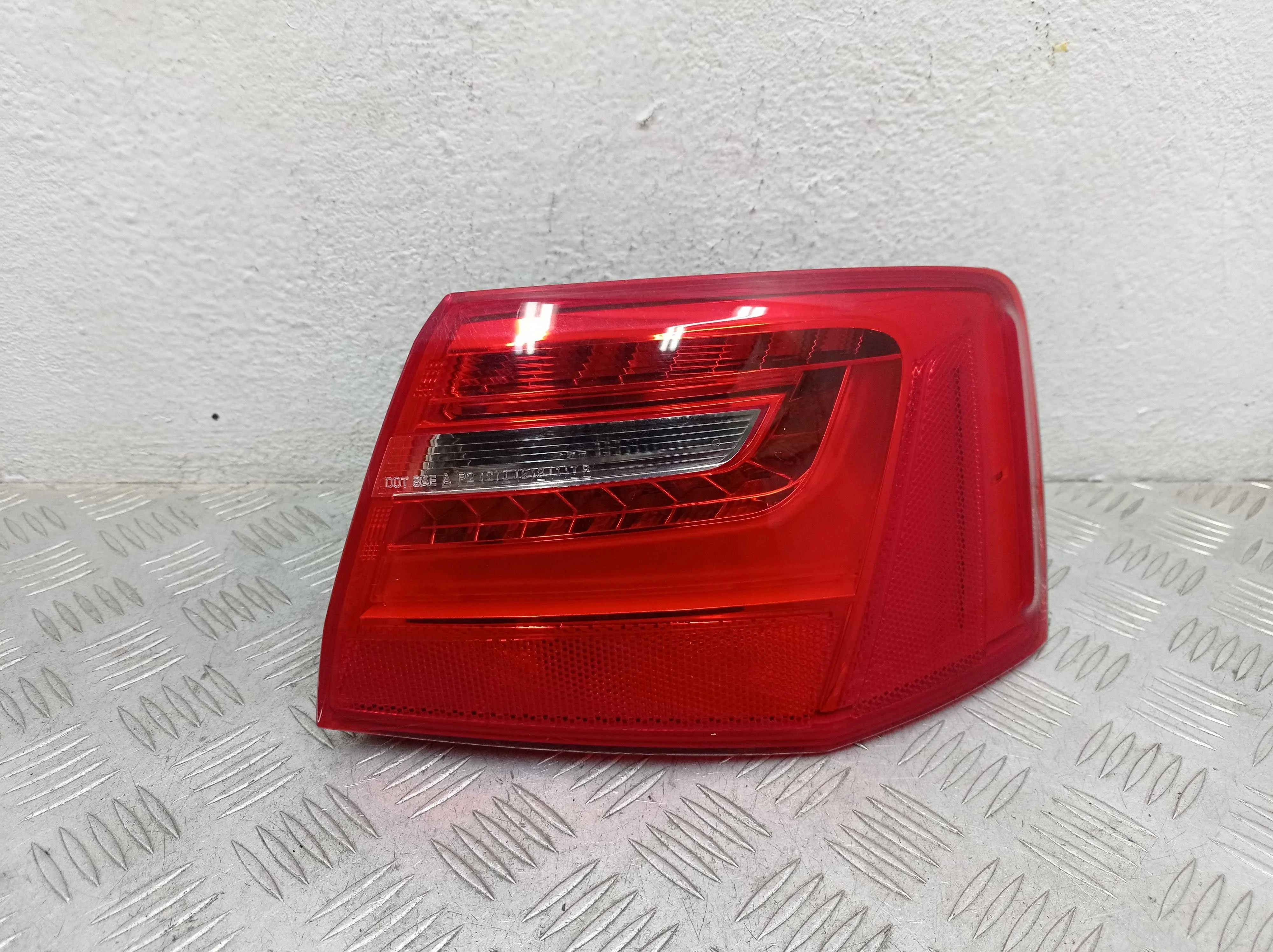 Фонарь крыла правый Audi A6 C7 (4G2) 2011 - 2014 бензин 2.0 Автомат