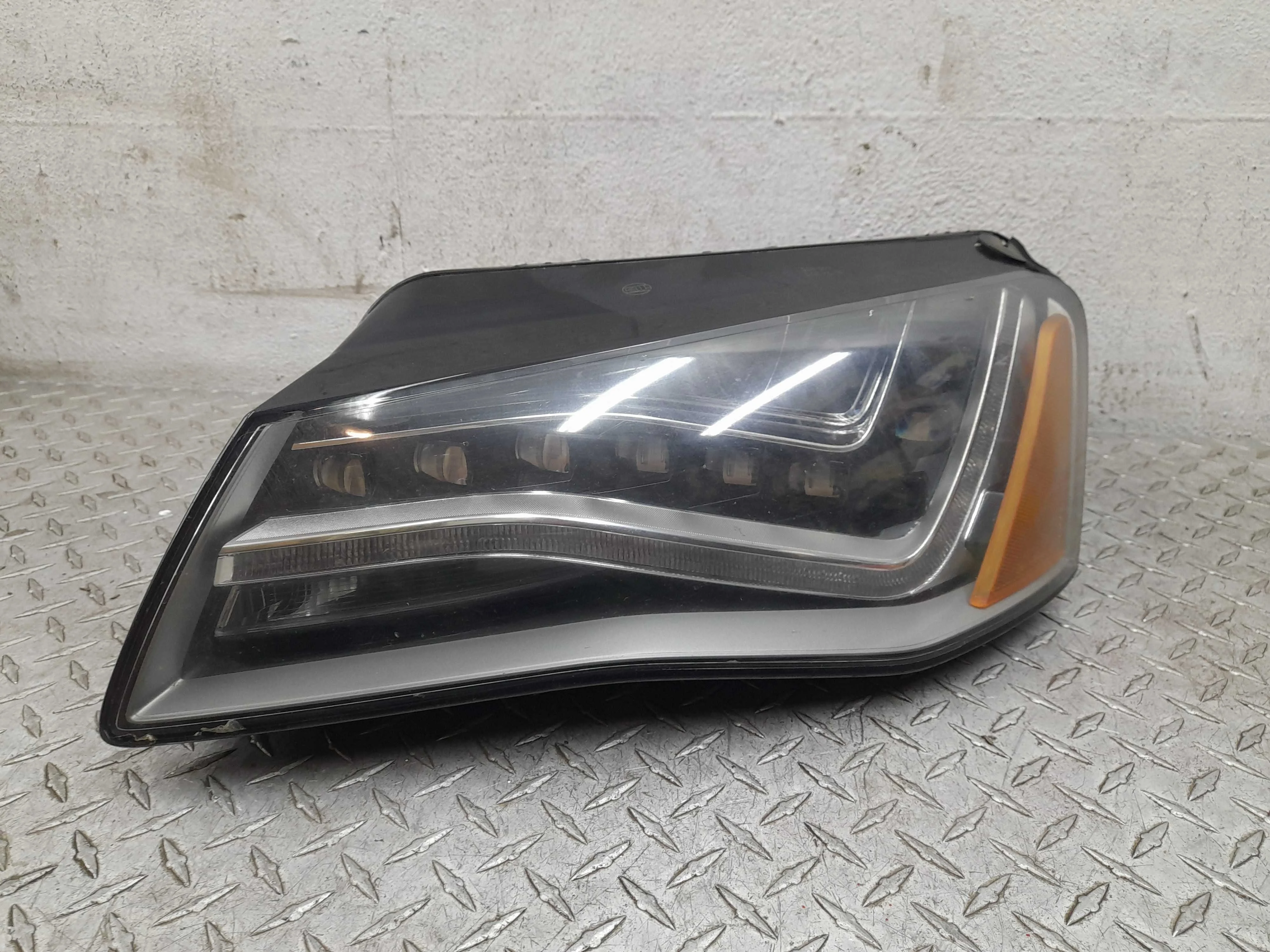 Фара левая Audi A8 D4 (4H2) 2010 - 2014 бензин 4.2 Автомат