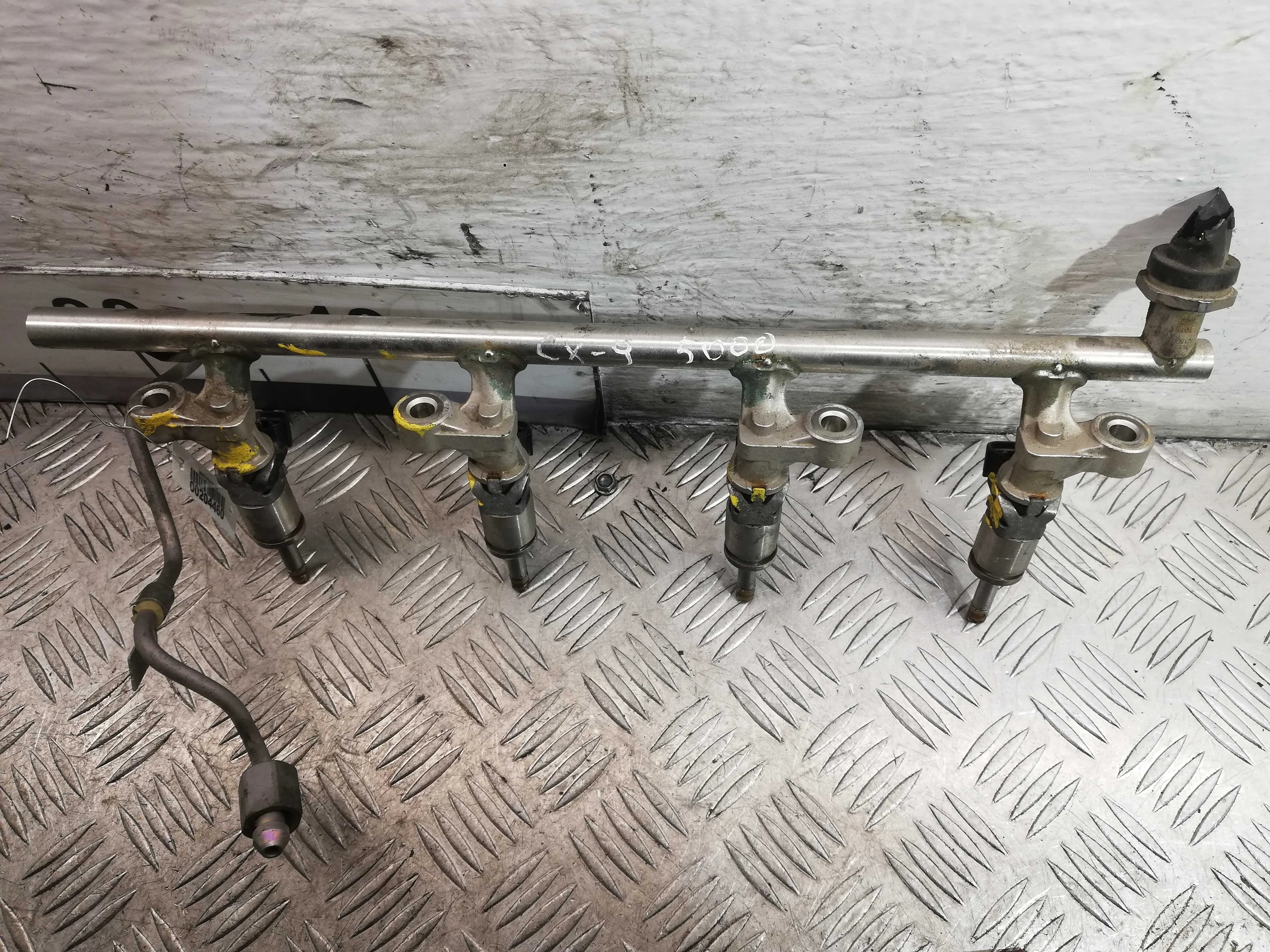 Топливная рампа Mazda CX9 II (TC) 2016 - 2021 бензин 2.5 Автомат