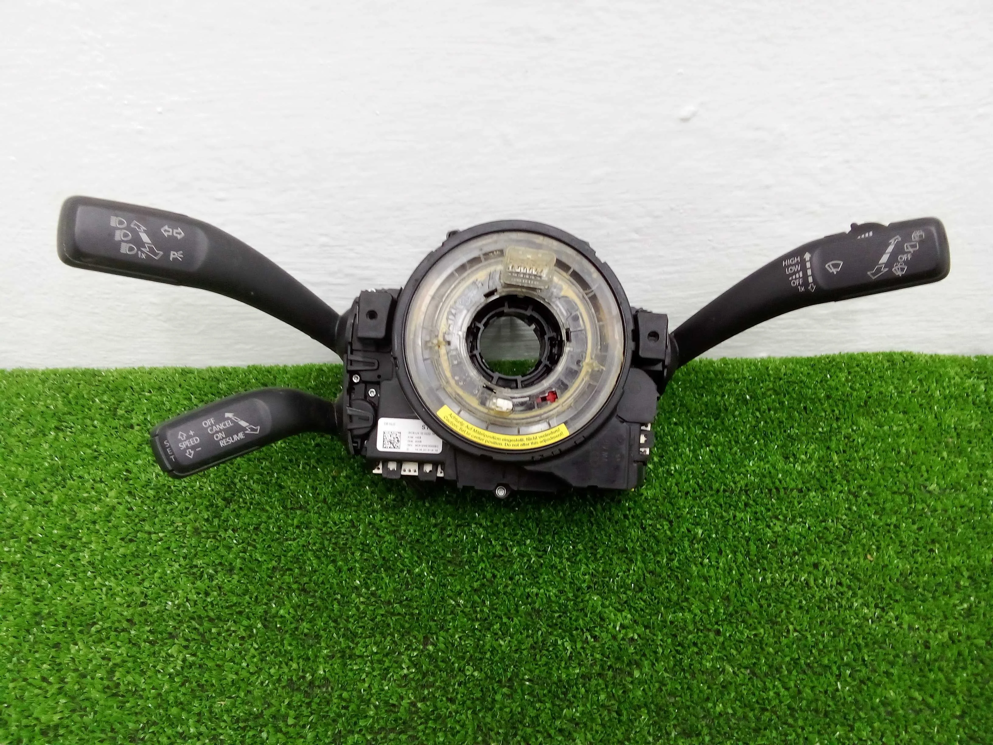 Переключатель подрулевой (стрекоза) Volkswagen Touareg II (7P) 2010 - 2014 бензин 3.6 Автомат