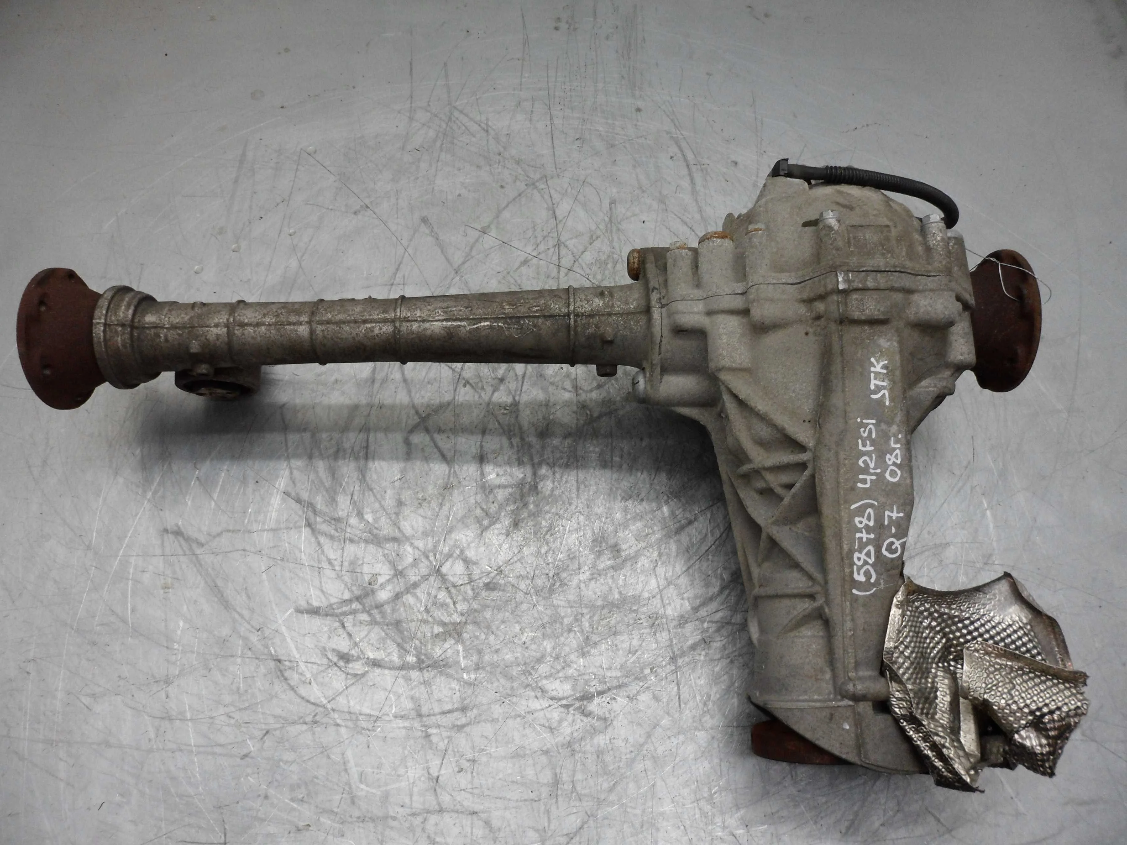 Редуктор передний Audi Q7 (4LB) 2005 - 2009 бензин 4.2 Автомат