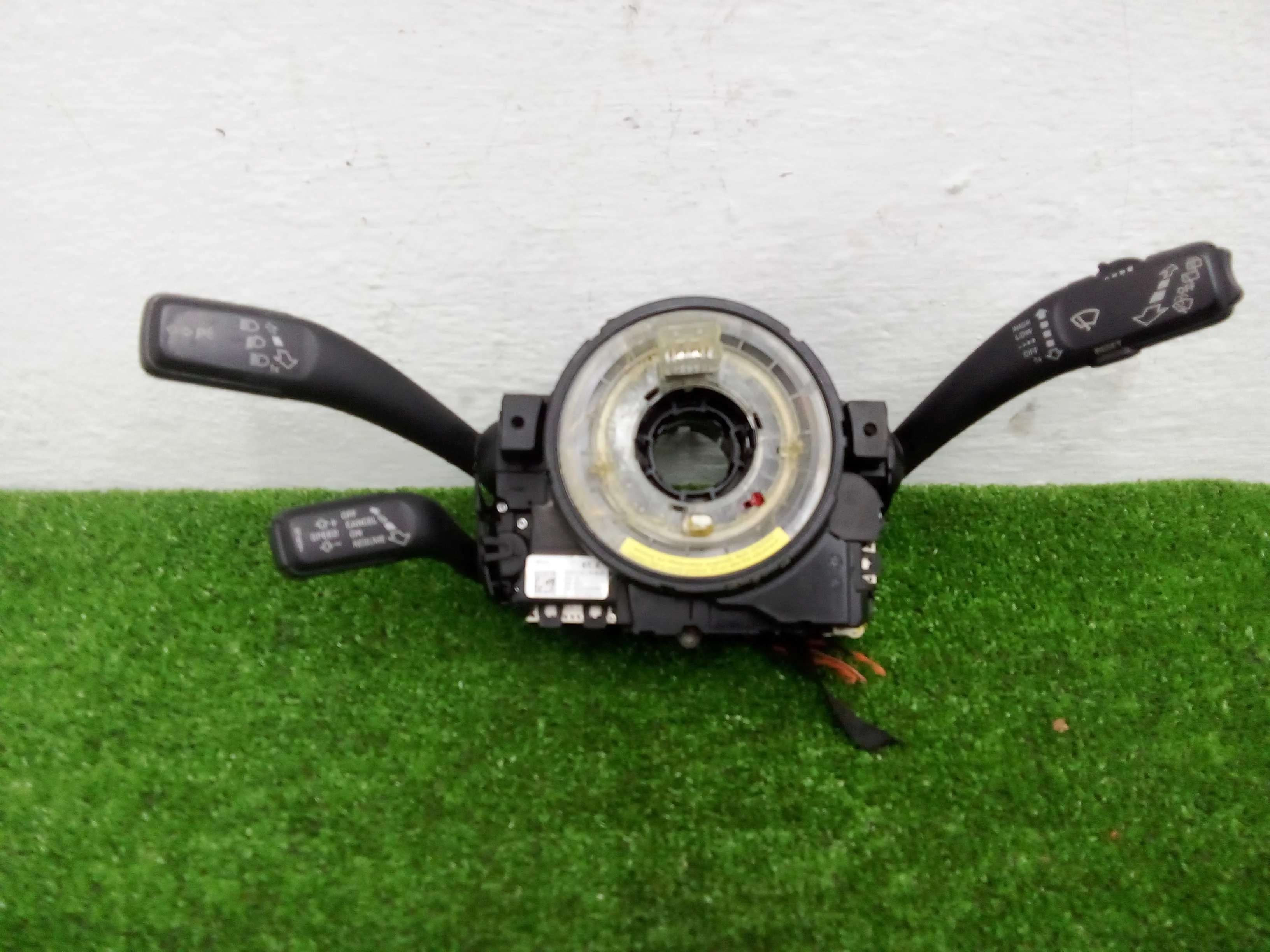 Переключатель подрулевой (стрекоза) Audi Q5 (8R) 2008 - 2012 бензин 3.2 Автомат